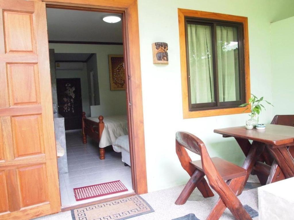 Baan Sala Lung Dam Hotel Bophut Kültér fotó